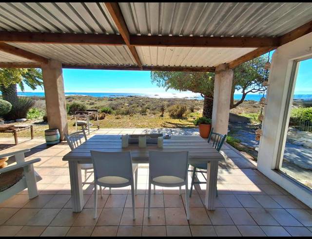 2 BEDROOM HOUSE FOR SALE IN HANNASBAAI